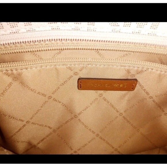 Michael Kors Jet Set Large Tote Saffiano Leather-– Vanilla/Acorn - Picture 8 of 12